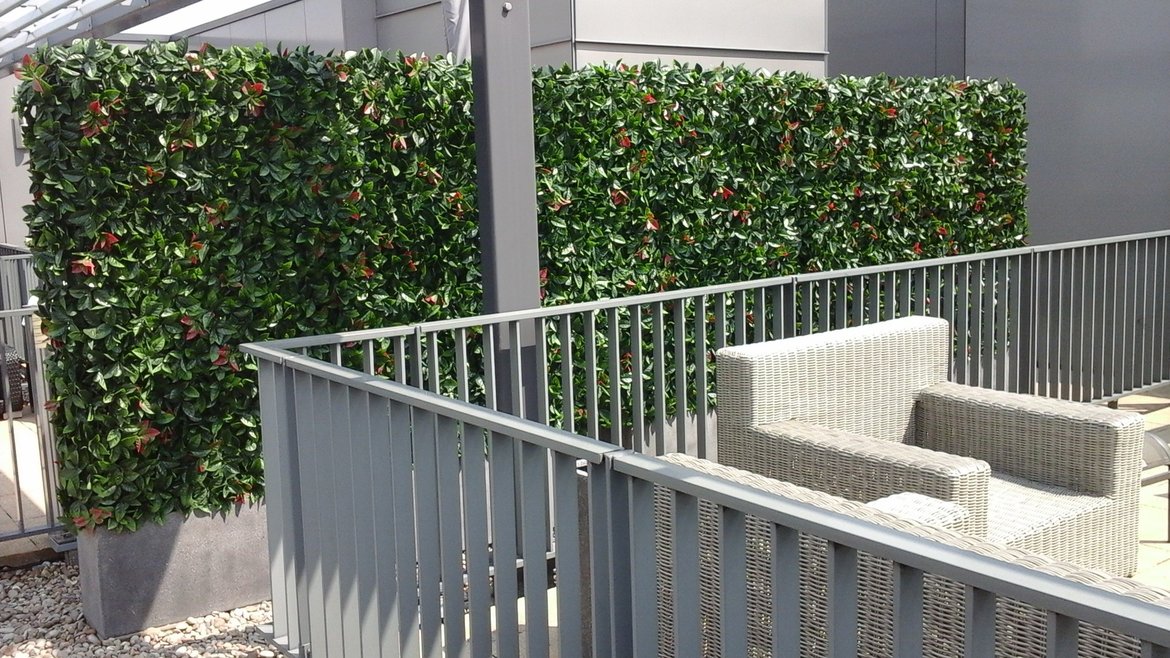 Artificial-hedges