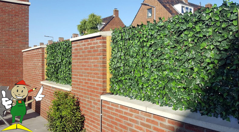 Artificial ivy hedge